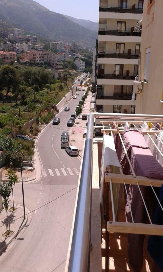 Elis Apartment Vlorë Buitenkant foto