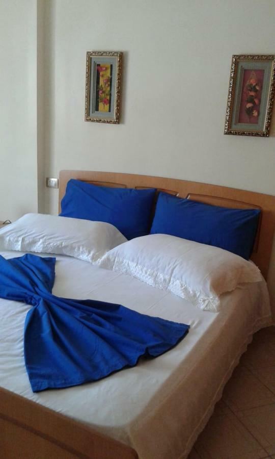 Elis Apartment Vlorë Buitenkant foto